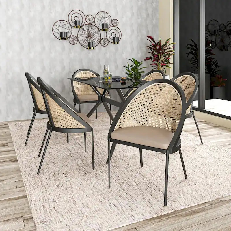 Chaise de salle à manger urbaine moderne et élégante avec assise en cuir et dossier en osier pour la salle à manger et la cuisine